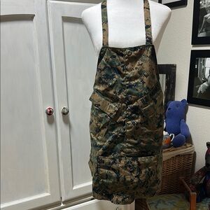 Camouflage Apron with Pockets
